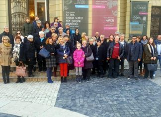 Egy nagyszerű előadást láttak a kopácsiak a pécsi színházban