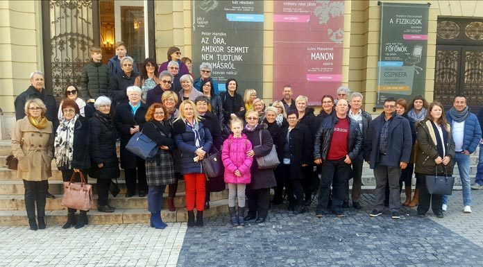 Egy nagyszerű előadást láttak a kopácsiak a pécsi színházban