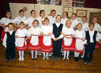 Jókai Mór Művelődési Egyesület, Csúza