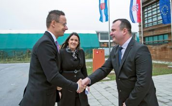 Horvátországi magyarokkal találkozott Szijjártó Péter