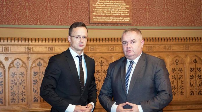 Jankovics: „Szijjártó miniszter úr egyértelművé tette, hogy a magyar kormány támogatására mindig számíthatunk”