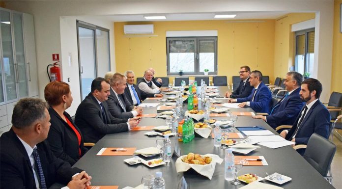 Orbán Viktor a HMDK vezetőivel tárgyalt