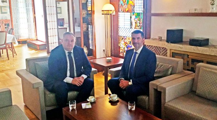 A HMDK elnökével találkozott elsőként az új magyar nagykövet és főkonzul