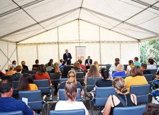 Az idei iskolaévtől soha korábban nem látott támogatási rendszert hoz létre a HMDK a Magyar Kormány támogatásával