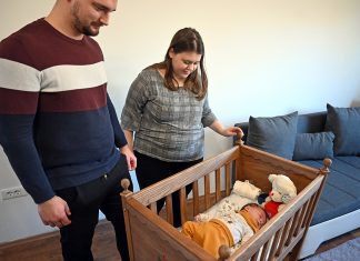 Új családhoz került a vándorbölcső