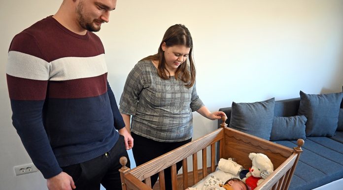 Új családhoz került a vándorbölcső