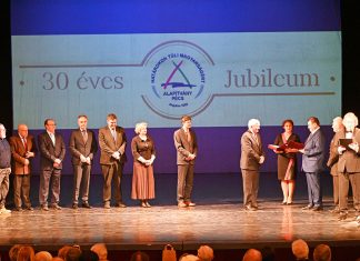 Pécs: harmincéves a Határokon Túli Magyarságért Alapítvány