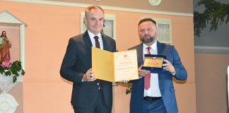 A Tordincei járás díszpolgárává avatták Jankovics Róbertet, a HMDK elnökét