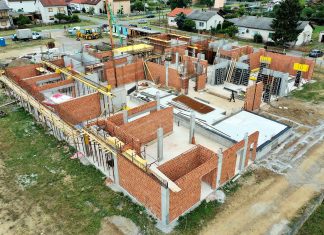 Jó ütemben halad a magyar óvodák építése