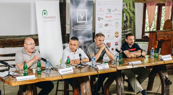 Kishegyes: a HMDK elnöke is részt vett az első délvidéki kerekasztalon