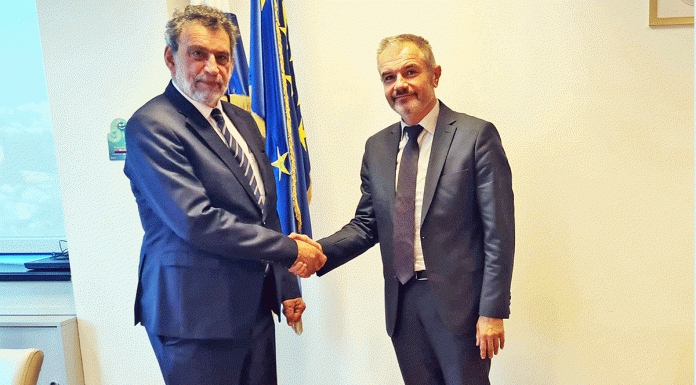 Jövőre is folytatódnak az eszéki magyar iskolaközpont fejlesztései – parlamenti képviselőnk dr. Radovan Fuchs horvát oktatási miniszterrel tárgyalt Zágrábban