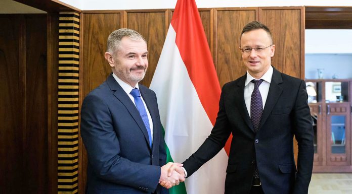 Zágráb: A HMDK vezetőivel tárgyalt Szijjártó Péter magyar külgazdasági és külügyminiszter