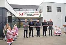 A jövő biztosítva van – ünnepélyes keretek között adták át a három új magyar óvodát