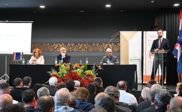 Április 5-től indul az új pályázat mikro- és kisvállalkozások, valamint parasztgazdaságok számára – projektbejelentő volt Pélmonostoron
