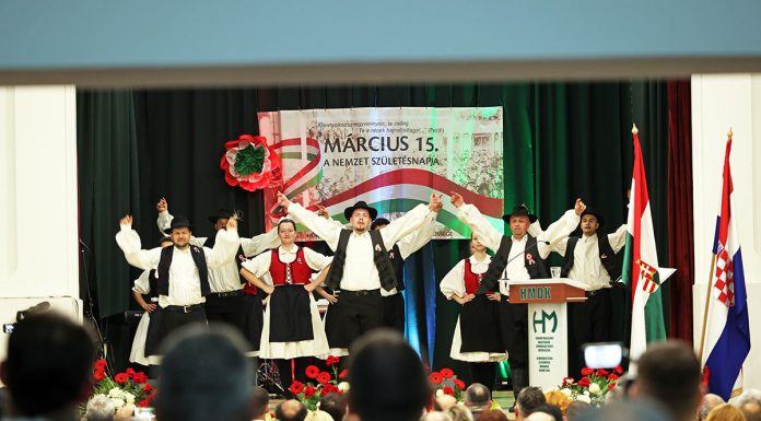 A HMDK március 15-ei központi ünnepsége Csúzán