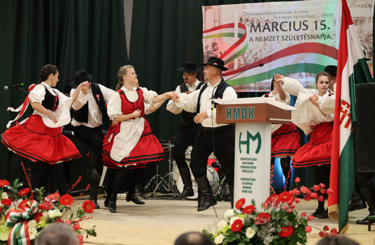 A HMDK március 15-i központi rendezvénye: méltóképpen emlékezett a horvátországi magyarság